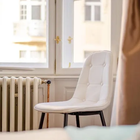 Apartment Exclusive With A View Of Castle And Vltava River *