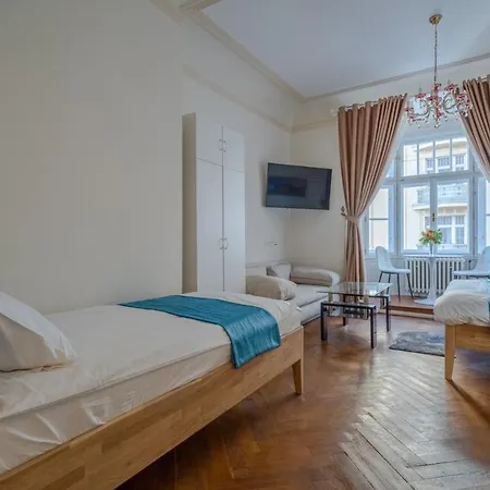Exclusive With A View Of Castle And Vltava River Apartment